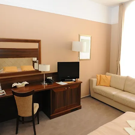 Kiska Guest house 3*